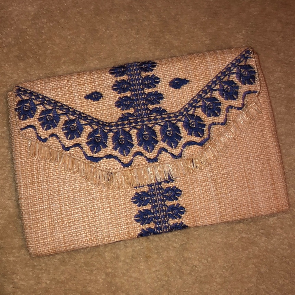 Stella & Dot summer clutch